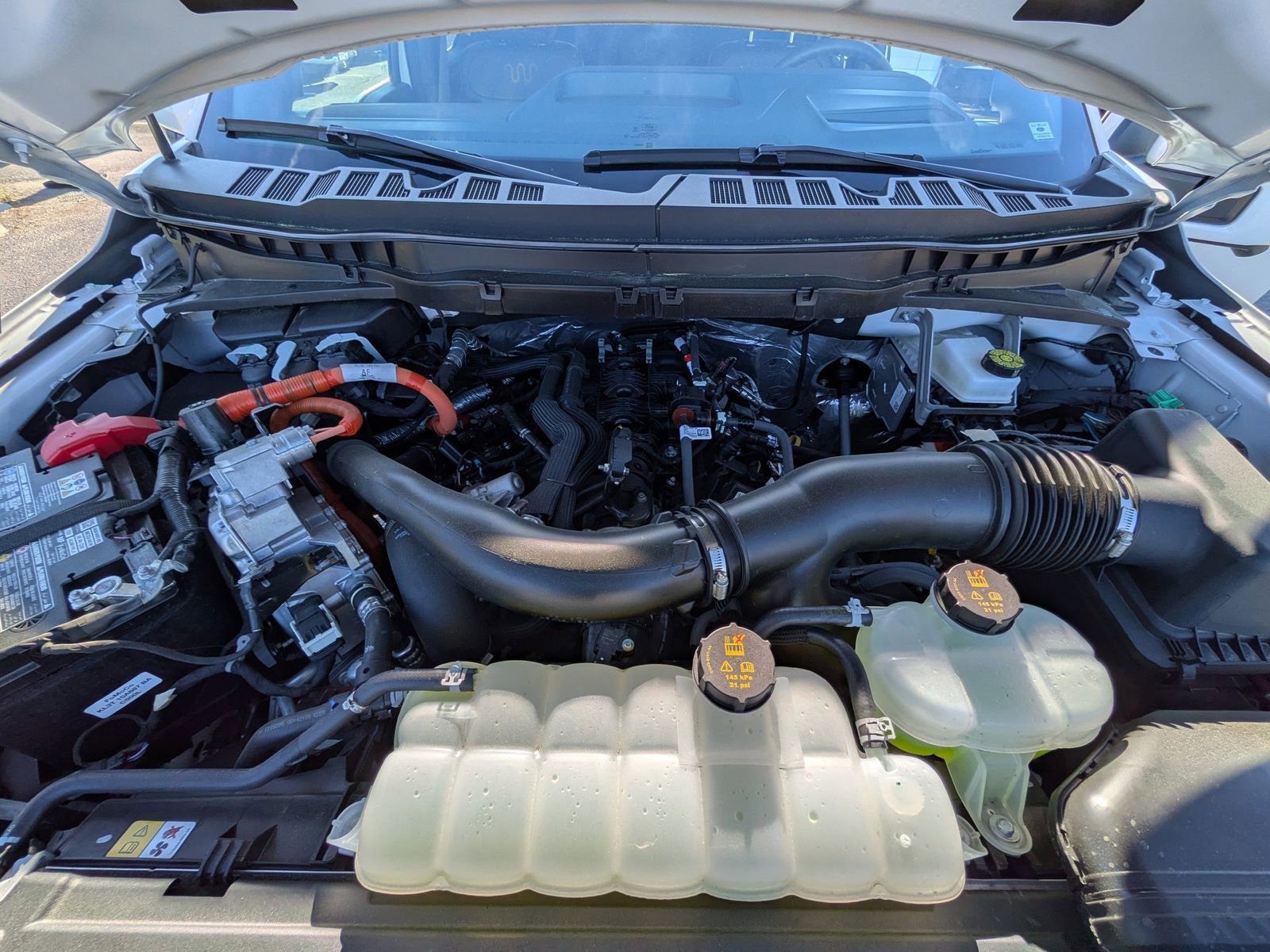 Certified 2025 Ford F150 King Ranch w/ FX4 Off-Road Package image 5