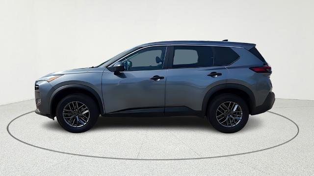Used 2023 Nissan Rogue S image 5