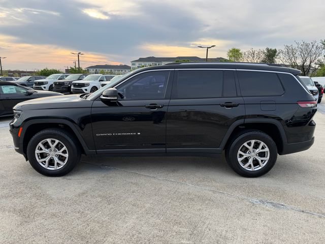 Used 2022 Jeep Grand Cherokee L Limited image 11