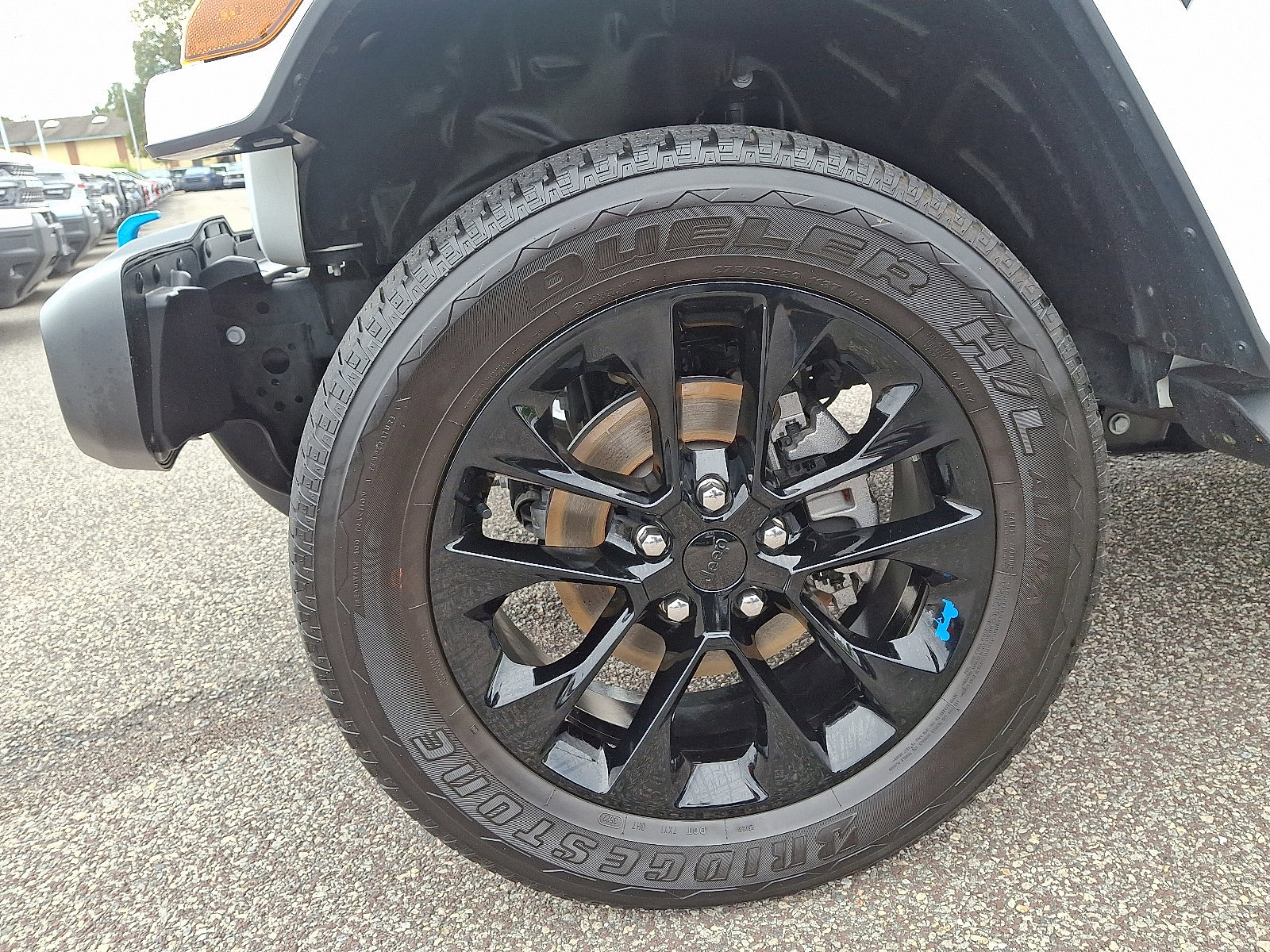 Used 2023 Jeep Wrangler Sahara w/ Cold Weather Group image 28