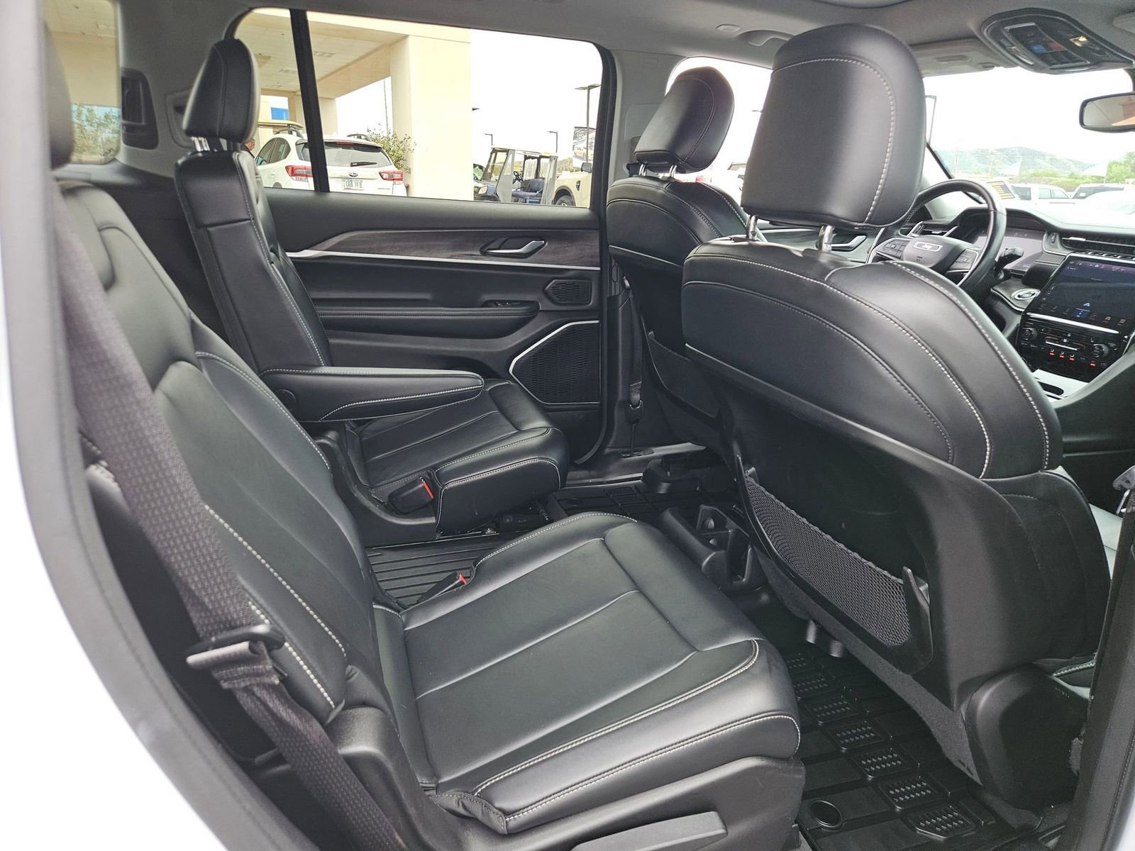 Used 2021 Jeep Grand Cherokee L Limited AWD/4WD image 25