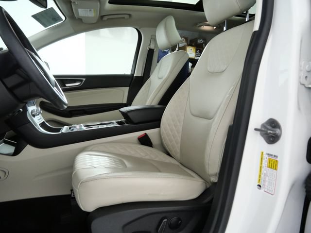 Certified 2023 Ford Edge Titanium AWD/4WD image 14