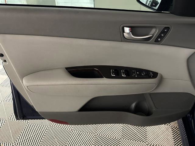 Used 2017 Kia Optima EX image 15
