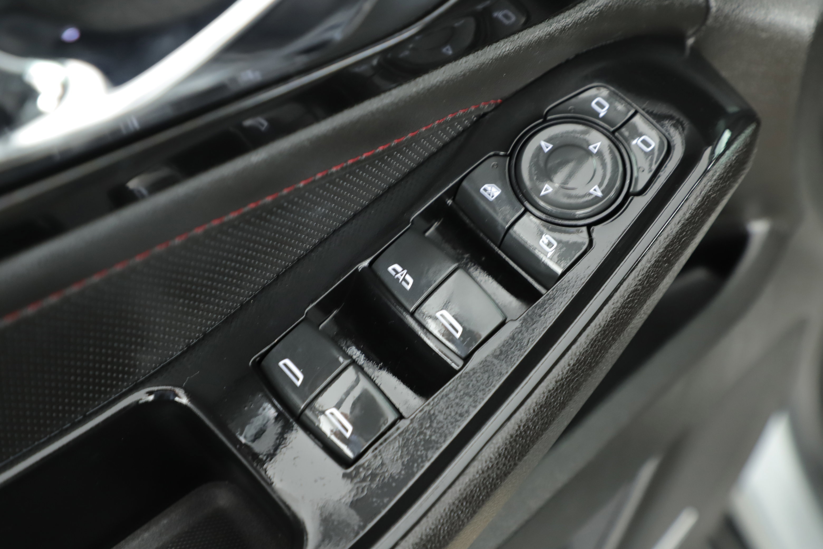 Used 2023 Chevrolet Traverse RS w/ LPO, Floor Liner Package image 10