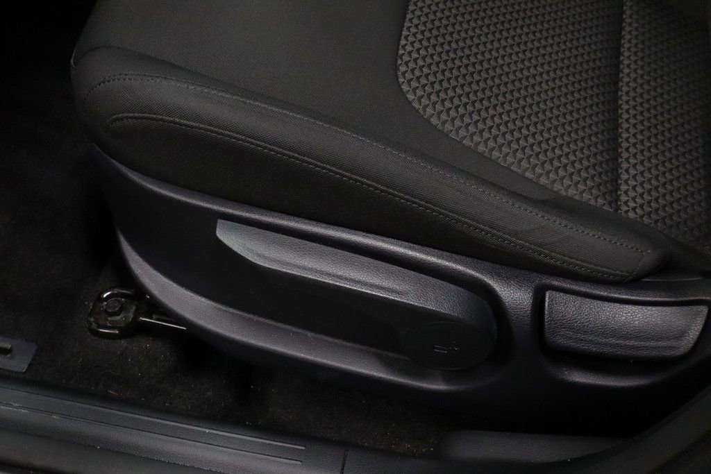 Used 2023 Kia Sportage LX image 24