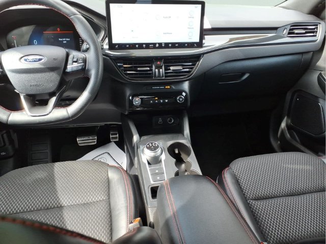 Certified 2024 Ford Escape ST-Line w/ Tech Pack #1 AWD/4WD image 10