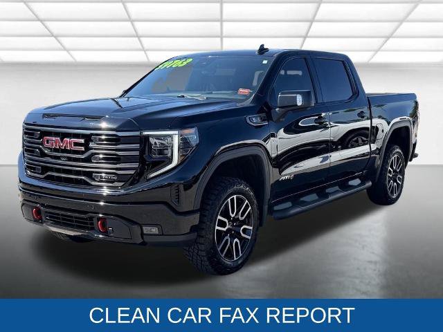 Used 2025 GMC Sierra 1500 AT4 w/ Technology Package AWD/4WD image 4