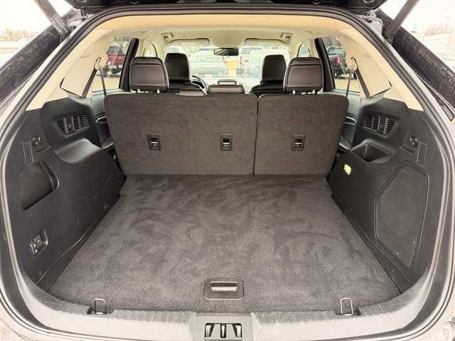 Certified 2022 Ford Edge Titanium AWD/4WD image 11