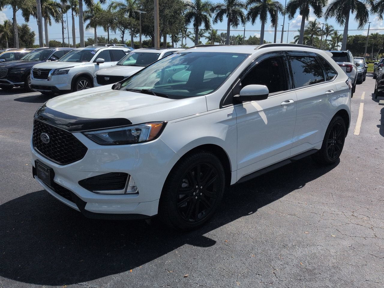 Certified 2024 Ford Edge ST-Line w/ Cargo Accessory Package AWD/4WD image 8