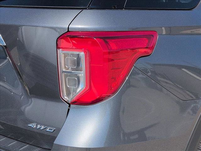 Certified 2024 Ford Explorer XLT w/ Equipment Group 202A image 7