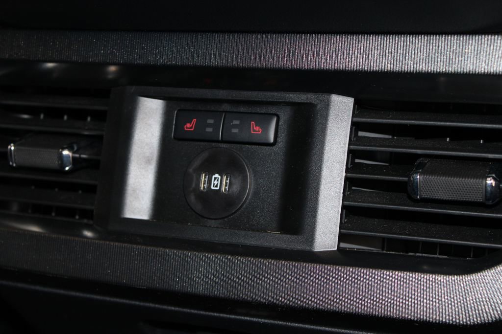 Certified 2025 Ford F350 Platinum image 35