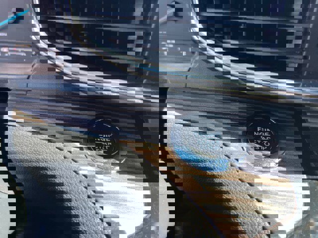 Certified 2023 Ford Explorer Limited w/ Equipment Group 301A image 17