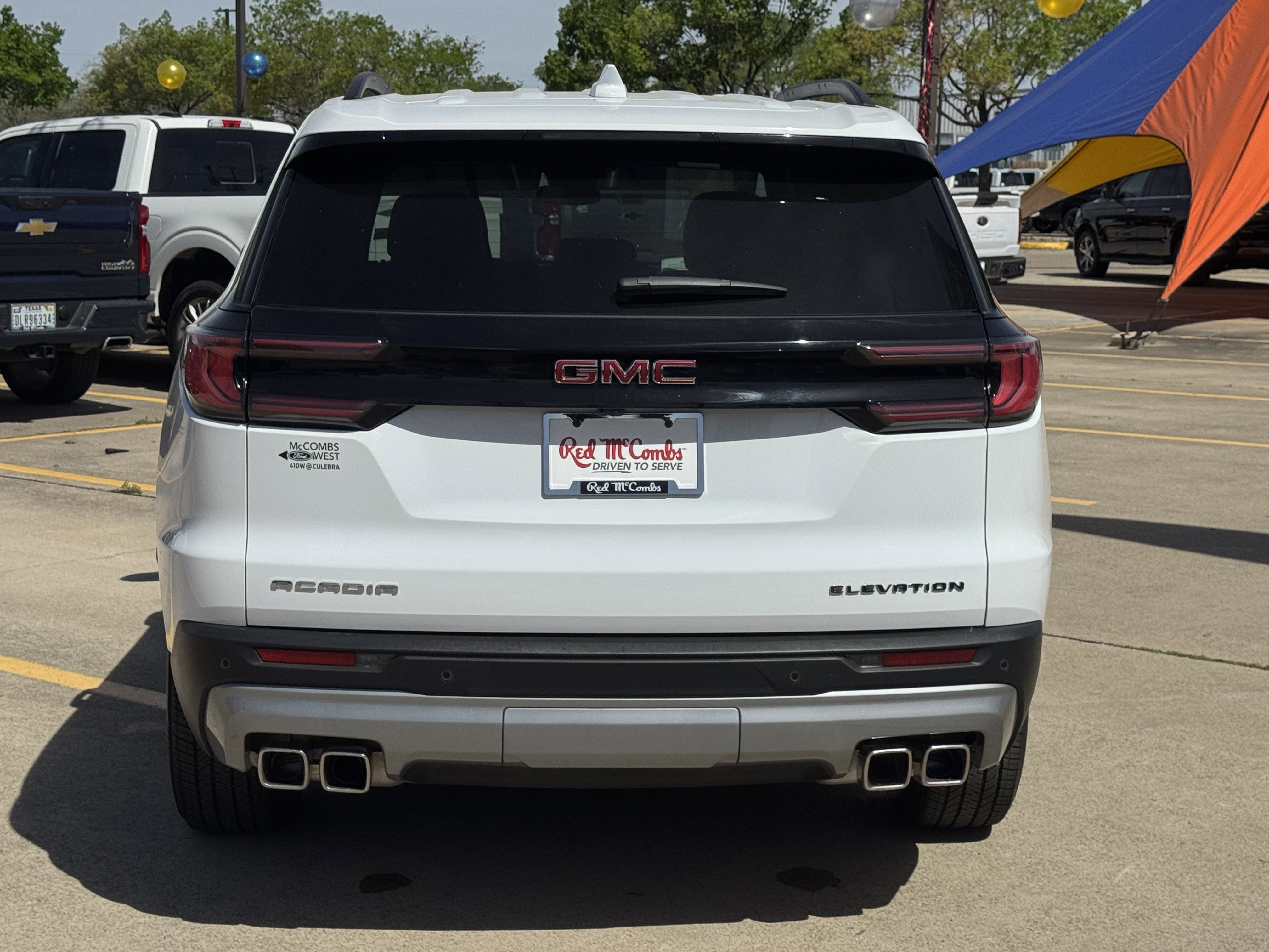 Used 2025 GMC Acadia Elevation image 5