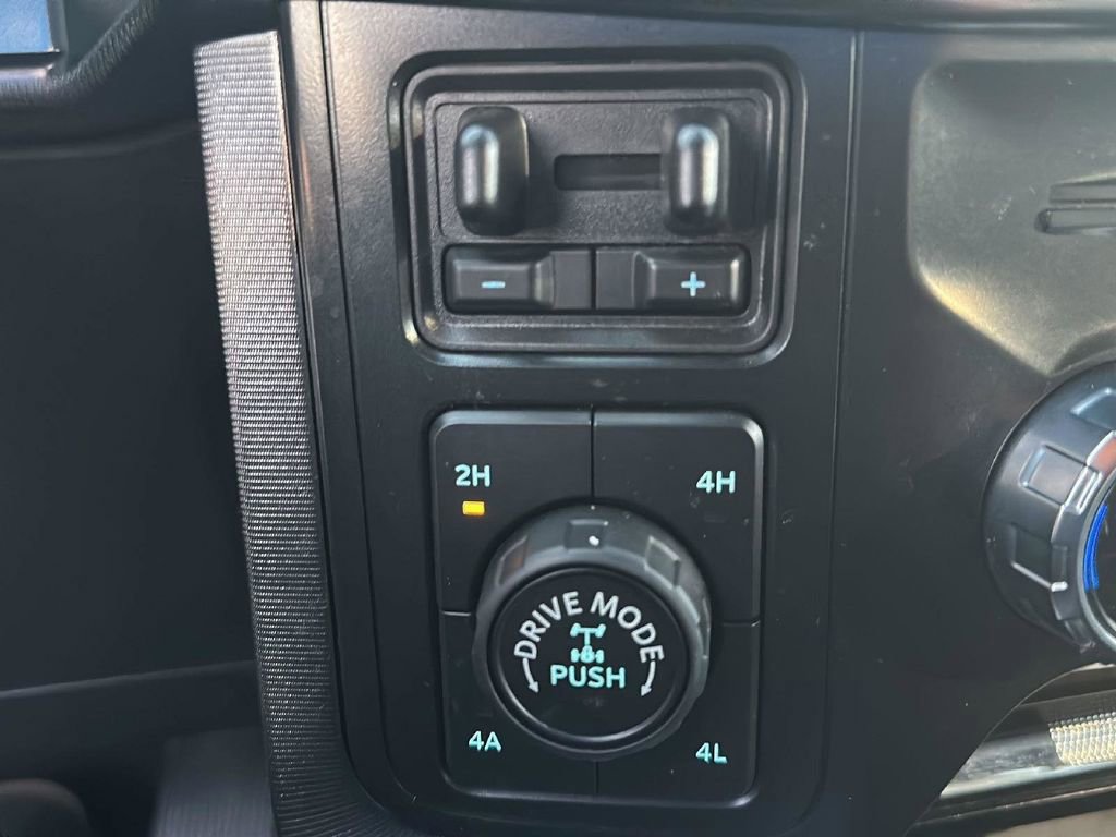 Certified 2022 Ford F150 Platinum w/ Equipment Group 701A High image 15