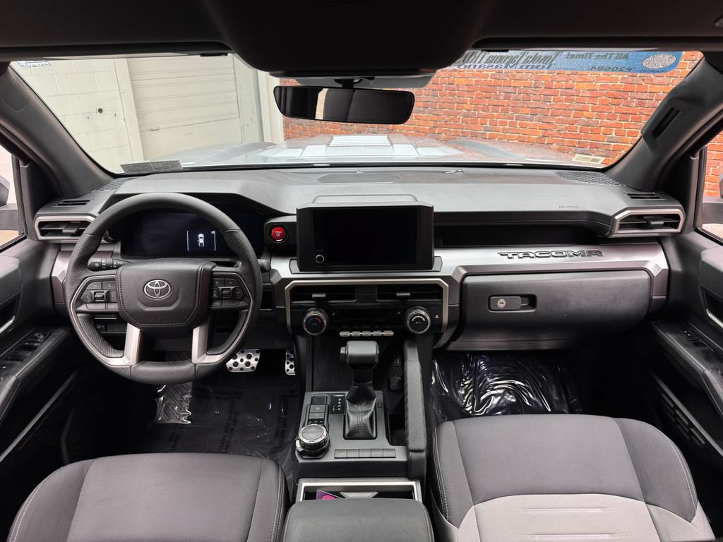 Used 2025 Toyota Tacoma TRD Sport AWD/4WD image 11