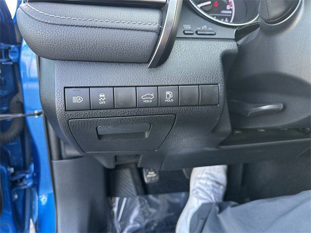 Used 2020 Toyota Camry SE image 30