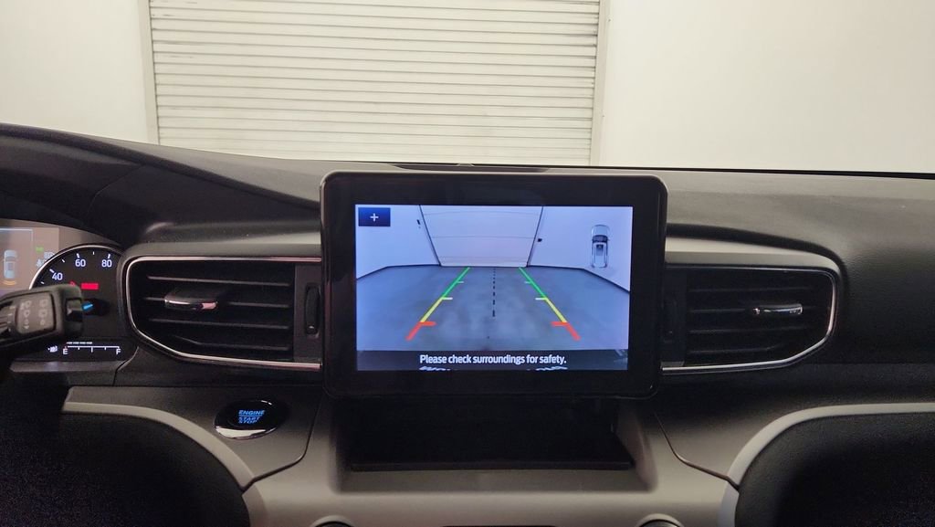 Certified 2022 Ford Explorer XLT w/ Equipment Group 202A image 31