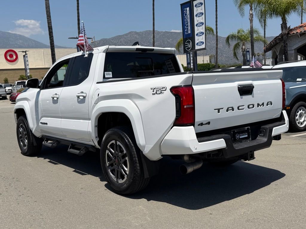 Used 2024 Toyota Tacoma TRD Sport w/ TRD Sport Premium Package AWD/4WD image 8