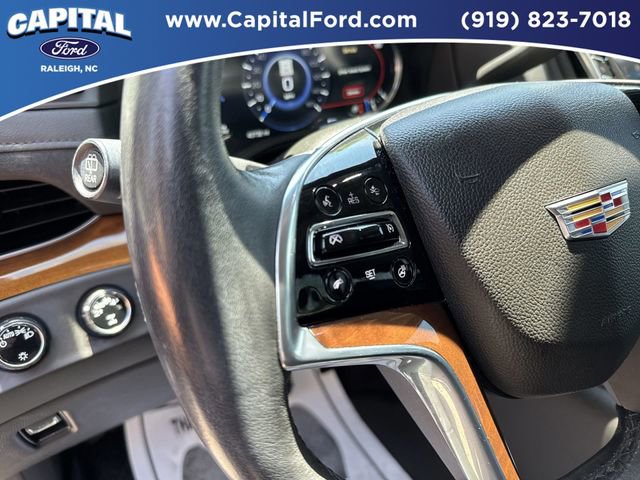 Used 2020 Cadillac Escalade Premium Luxury AWD/4WD image 23