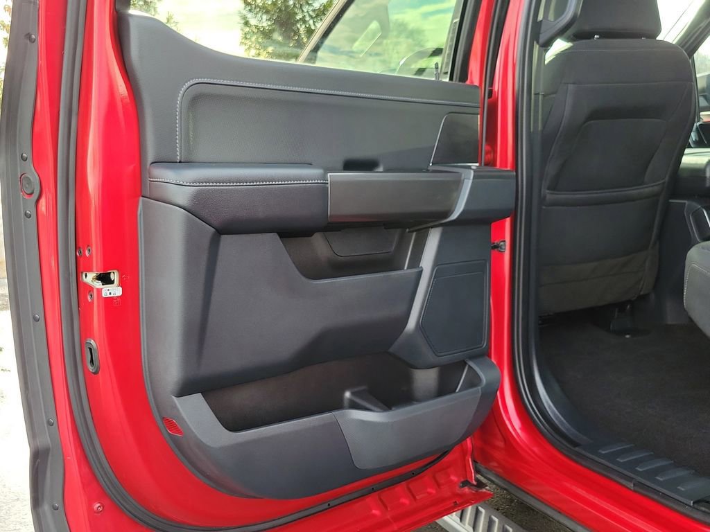 Certified 2022 Ford F150 XLT w/ Equipment Group 302A High image 20