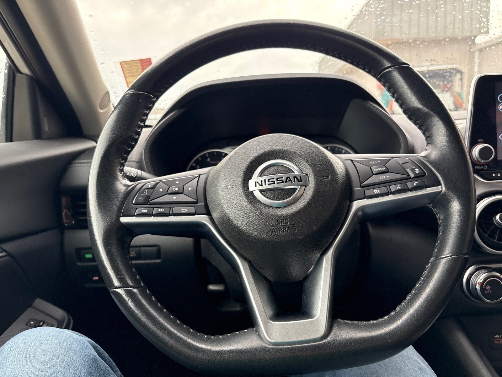 Used 2022 Nissan Sentra SV FWD image 13