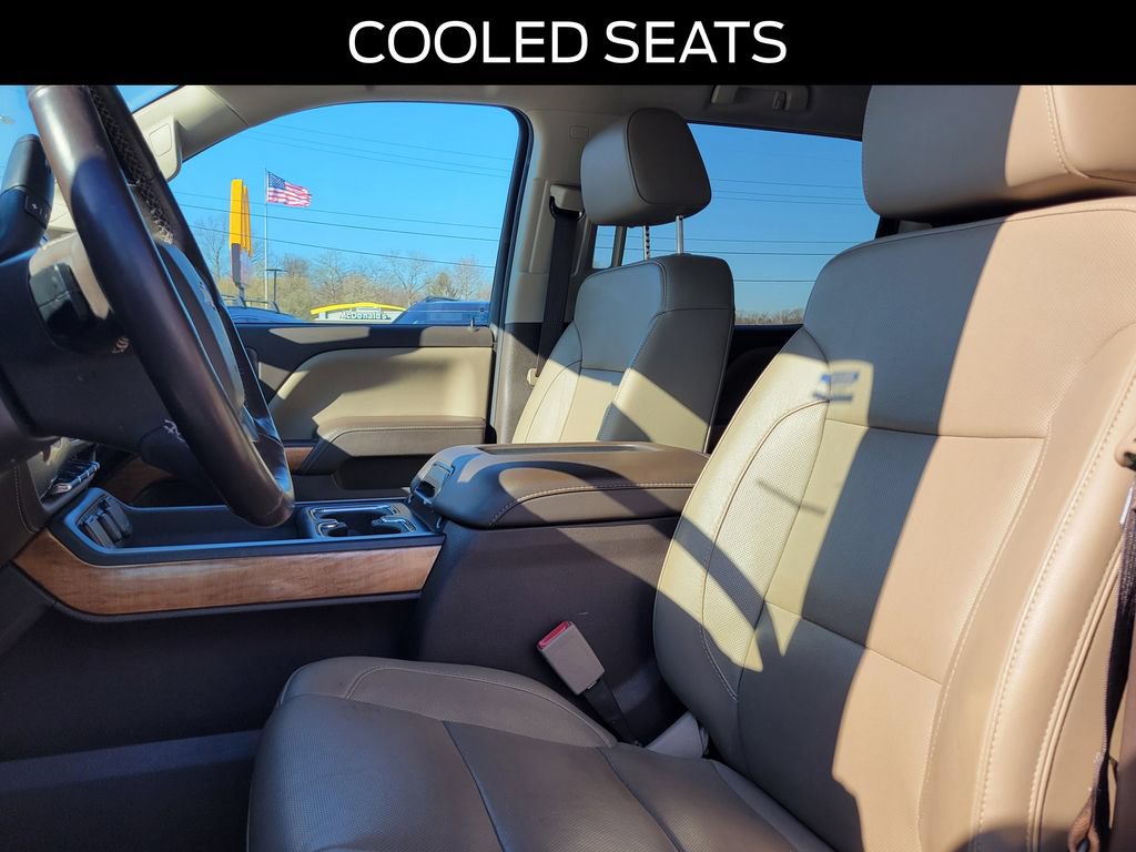 Used 2018 Chevrolet Silverado 1500 LTZ w/ Sport Package AWD/4WD image 16