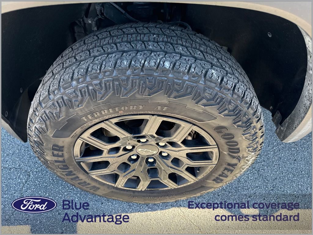 Used 2024 Chevrolet Colorado Trail Boss w/ Technology Package image 12