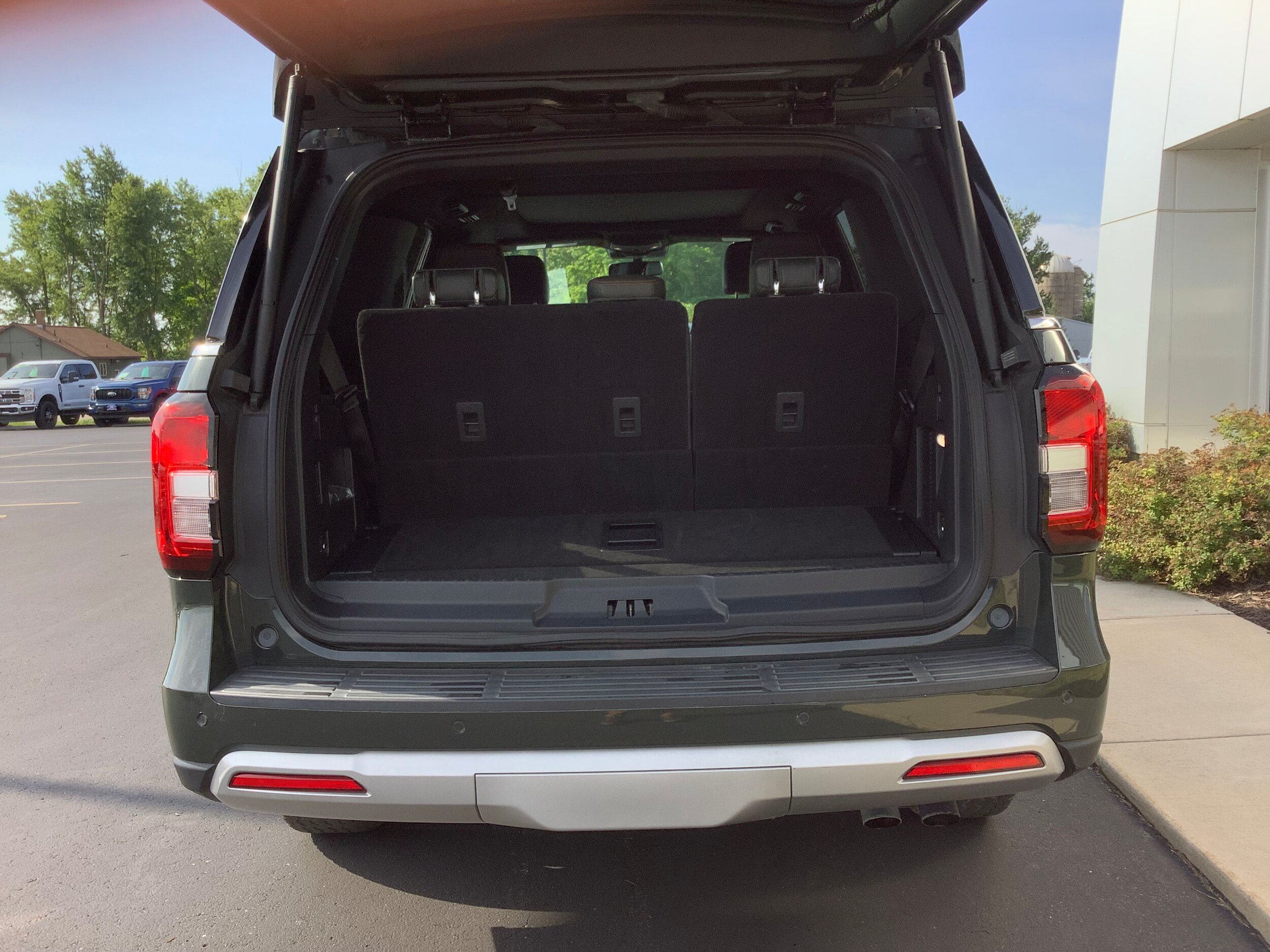 Certified 2022 Ford Expedition Timberline w/ Equipment Group 501A AWD/4WD image 5