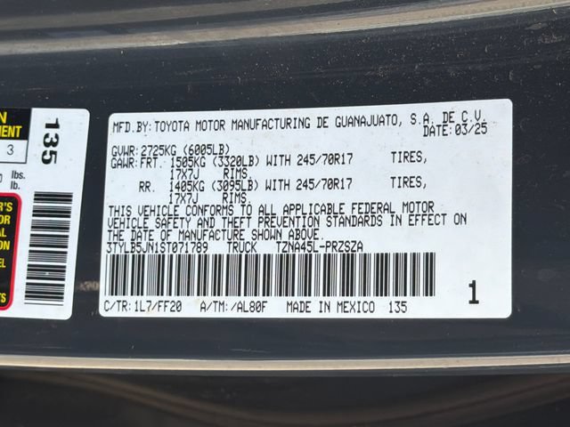 Used 2025 Toyota Tacoma SR5 AWD/4WD image 33
