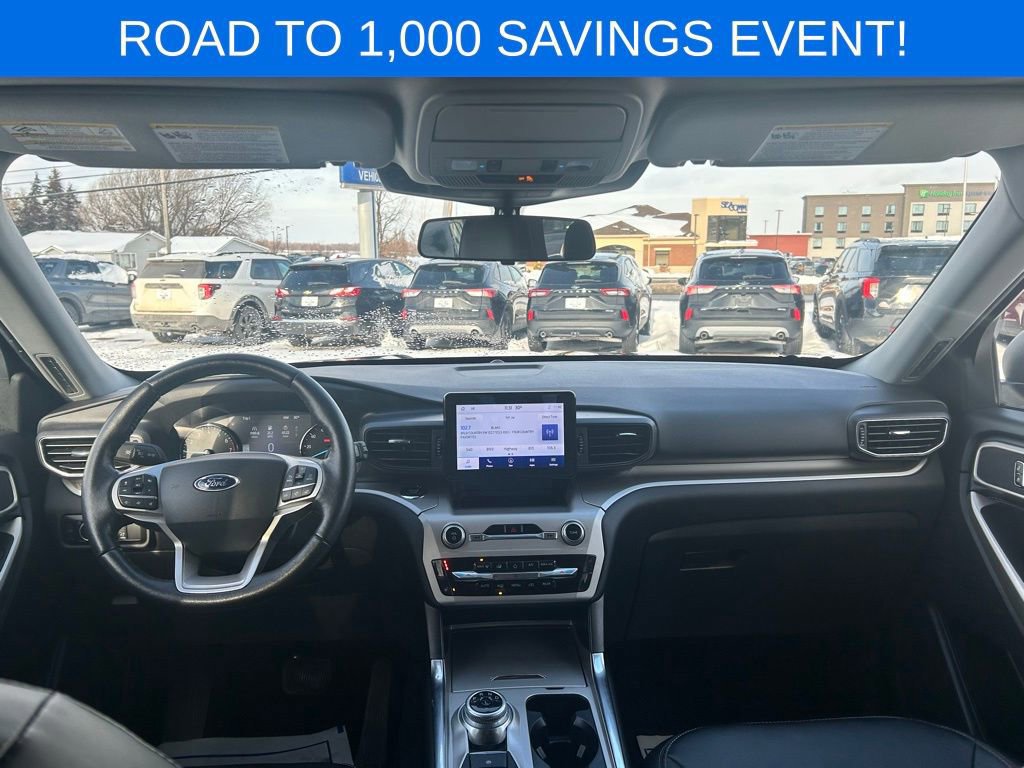 Certified 2022 Ford Explorer XLT w/ Equipment Group 202A image 29