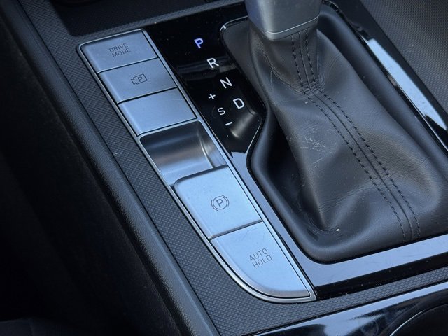 Used 2024 Hyundai Elantra SEL w/ Convenience Package image 16