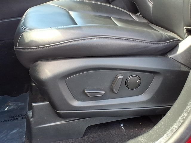 Certified 2024 Ford Explorer XLT w/ Equipment Group 202A AWD/4WD image 18