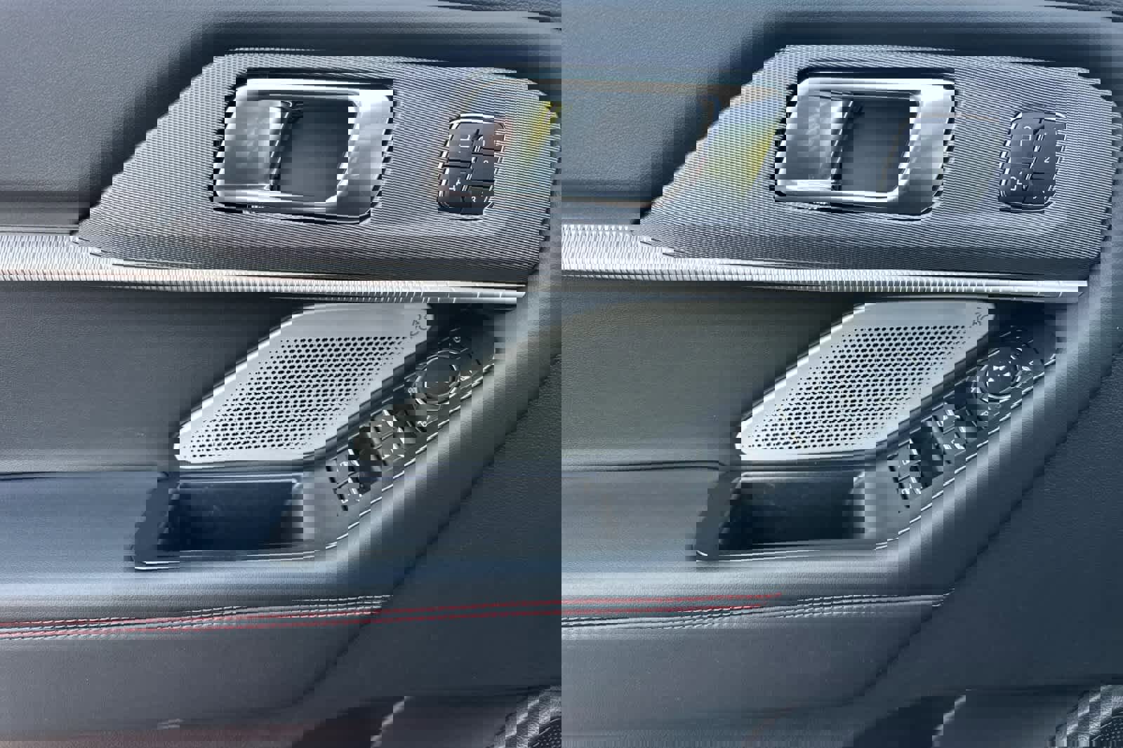 Certified 2025 Ford Explorer ST image 12