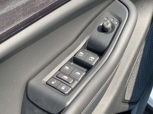 Used 2023 Jeep Grand Cherokee Altitude image 22