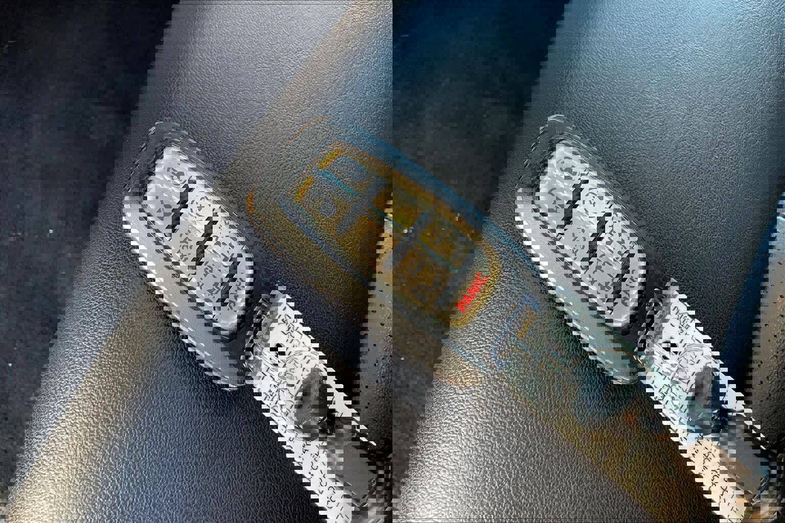 Used 2024 Chrysler Pacifica Touring-L image 15