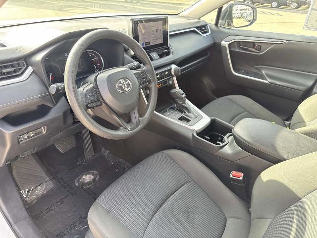 Used 2024 Toyota RAV4 LE AWD/4WD image 20