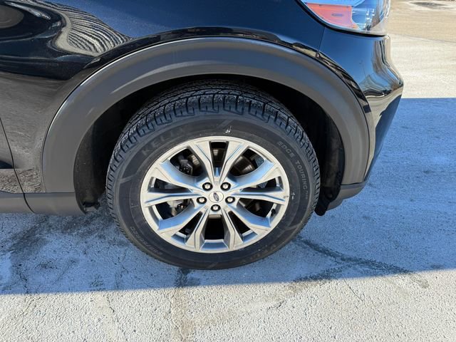 Certified 2022 Ford Explorer XLT w/ Equipment Group 202A image 33