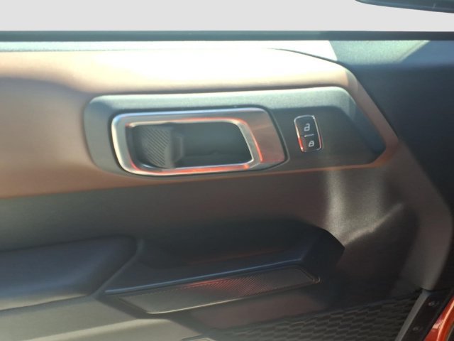 Certified 2024 Ford Bronco Outer Banks AWD/4WD image 8