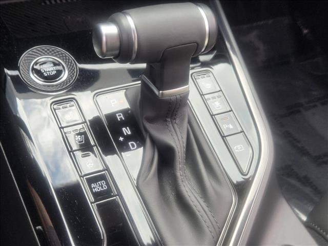 Used 2025 Kia Niro FWD image 12