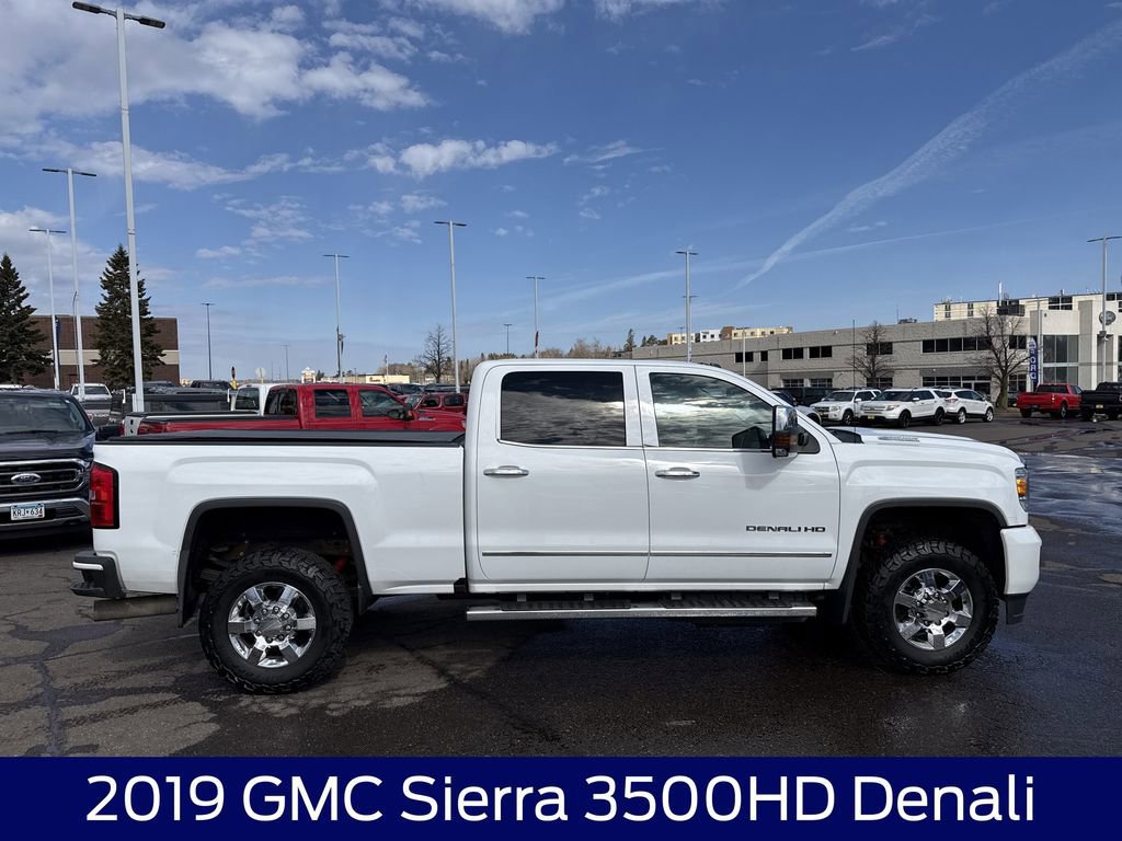 Used 2019 GMC Sierra 3500 Denali w/ Duramax Plus Package image 2