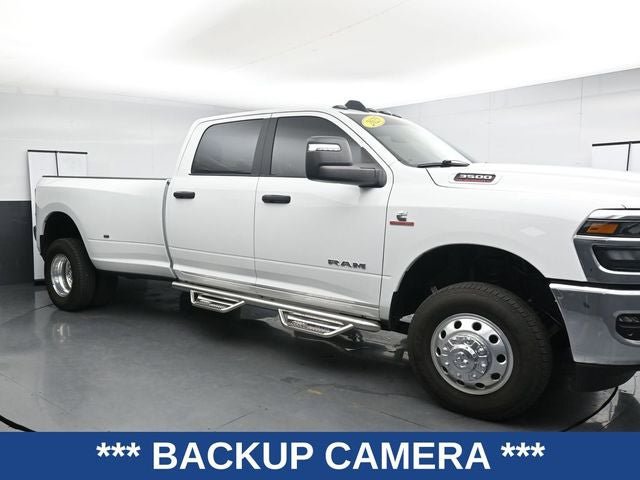 Used 2025 RAM 3500 Big Horn AWD/4WD image 3