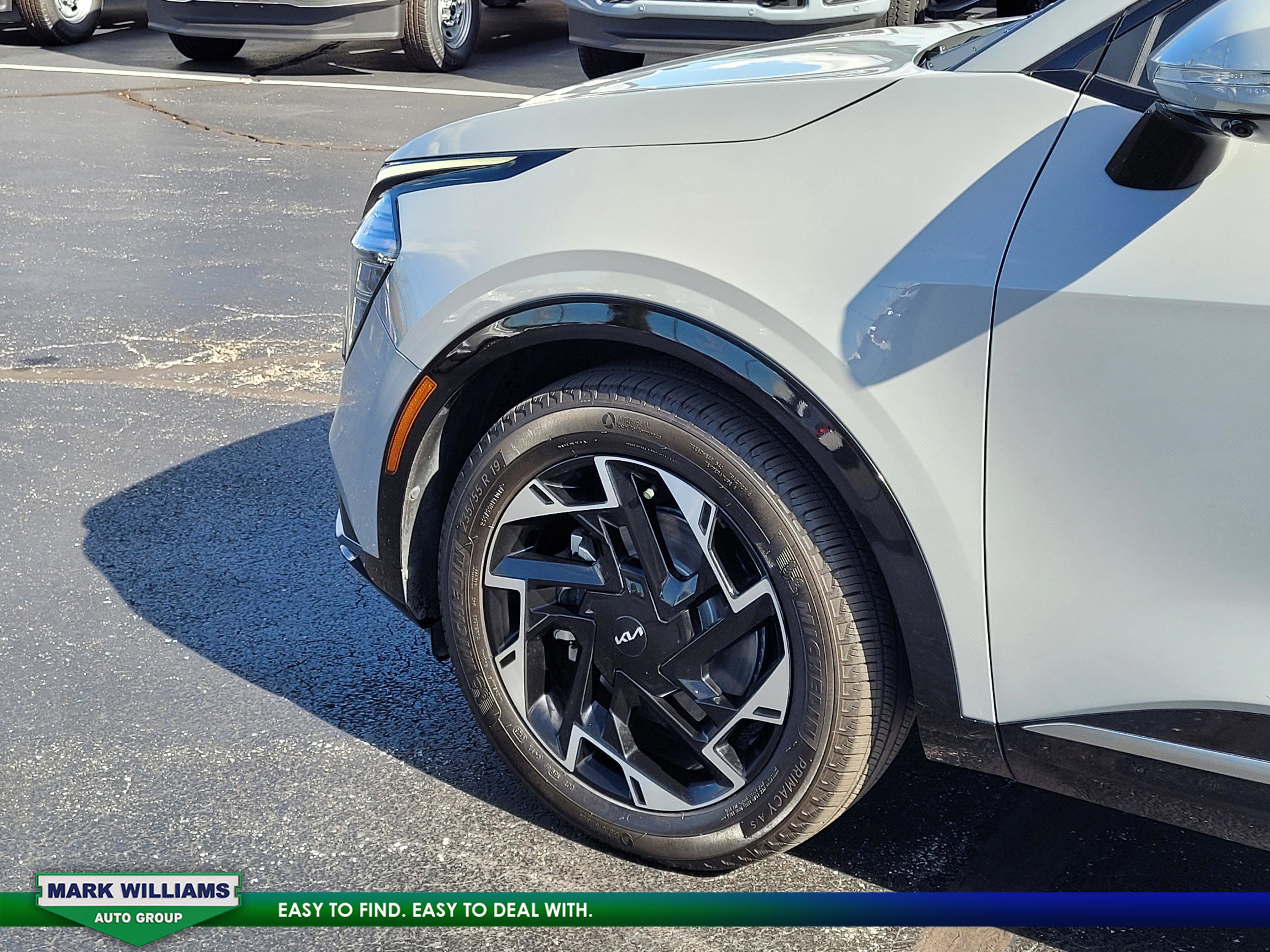 Used 2023 Kia Sportage SX image 11