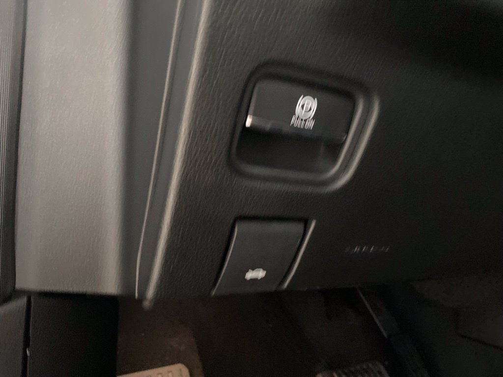 Used 2023 Jeep Grand Cherokee Laredo RWD image 18