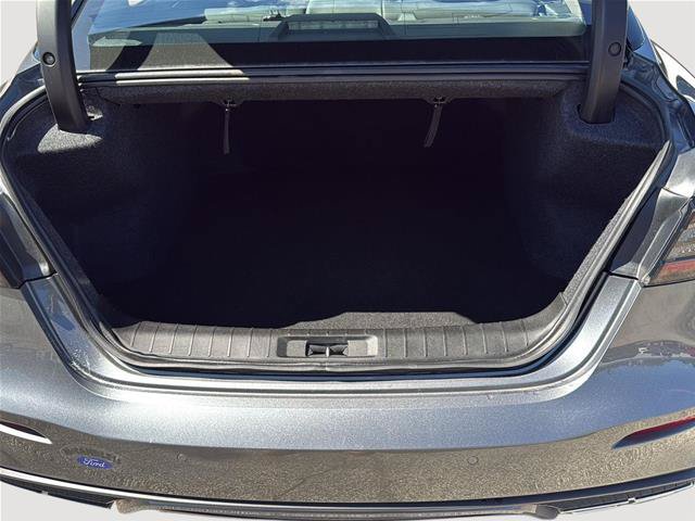 Used 2023 Nissan Maxima SL FWD image 18