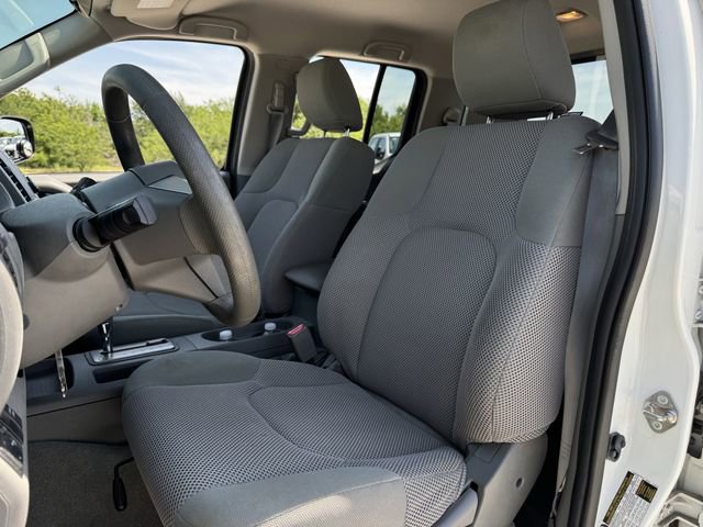 Used 2018 Nissan Frontier SV RWD image 23