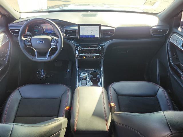 Certified 2024 Ford Explorer ST-Line w/ Class IV Trailer Tow Package image 16