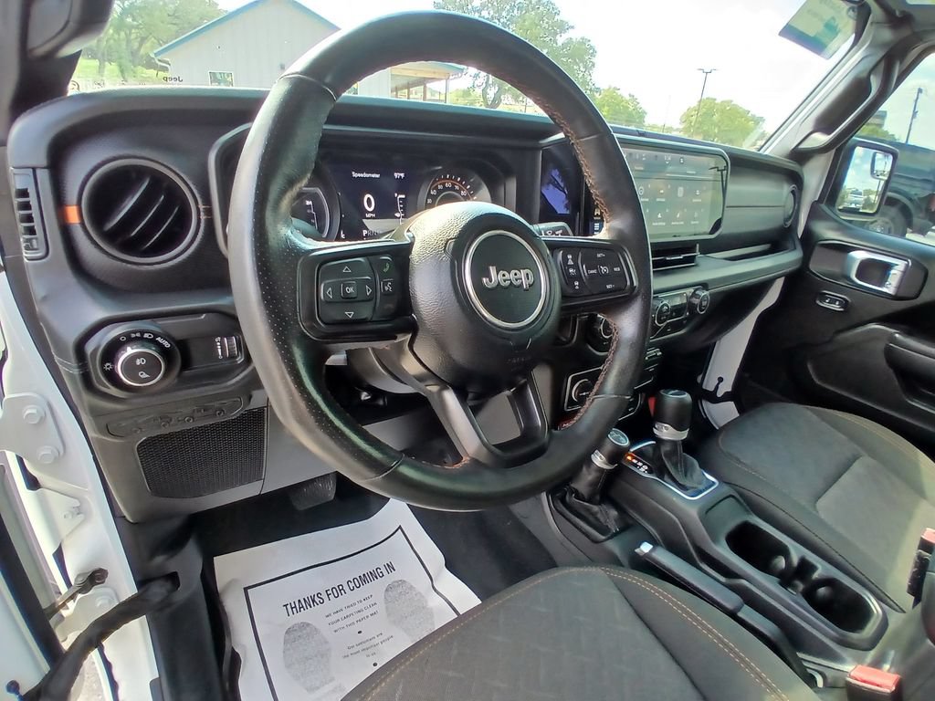 Used 2024 Jeep Gladiator Mojave w/ Convenience Group AWD/4WD image 11