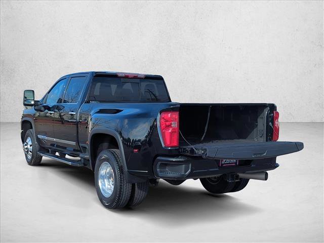 Used 2024 Chevrolet Silverado 3500 High Country w/ High Country Premium Package image 10