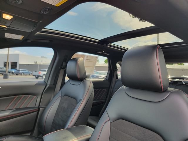 Certified 2024 Ford Edge ST-Line AWD/4WD image 4