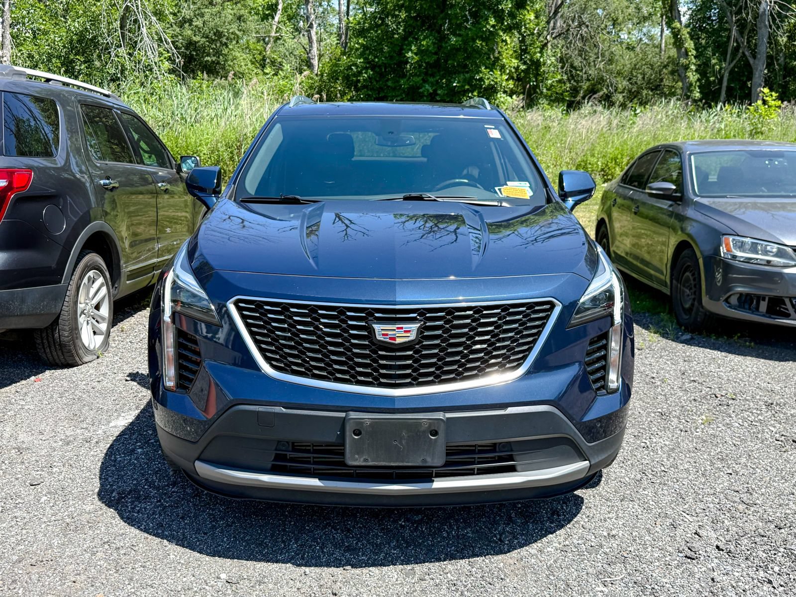Used 2019 Cadillac XT4 Premium Luxury AWD/4WD image 2